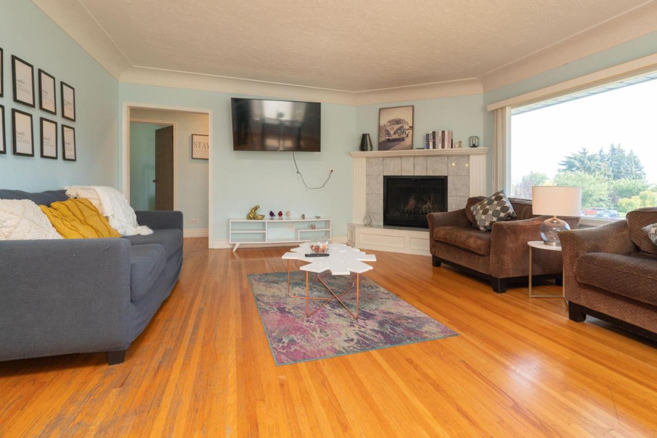 3 Bedroom house in Banff Trail, near UoC and TransCanada