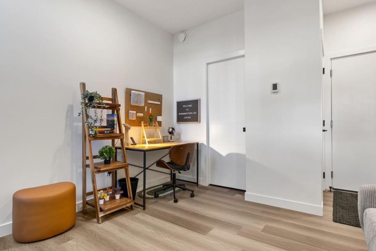 Aspen - Town House with 2 Bedrooms, Garage Parking, AC & More!