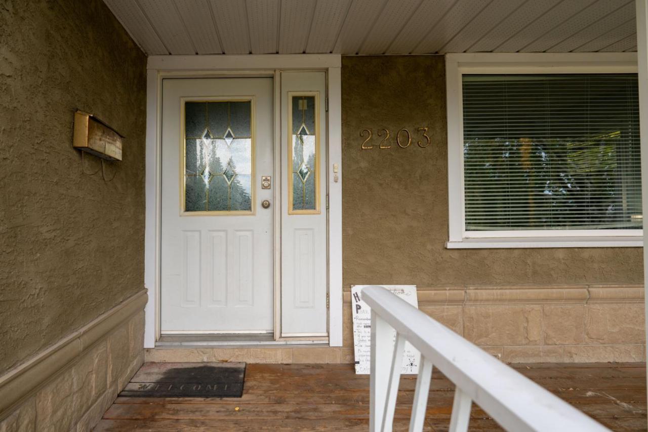 3 Bedroom house in Banff Trail, near UoC and TransCanada