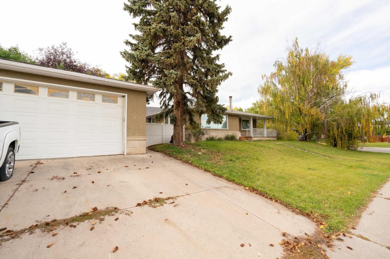 3 Bedroom house in Banff Trail, near UoC and TransCanada