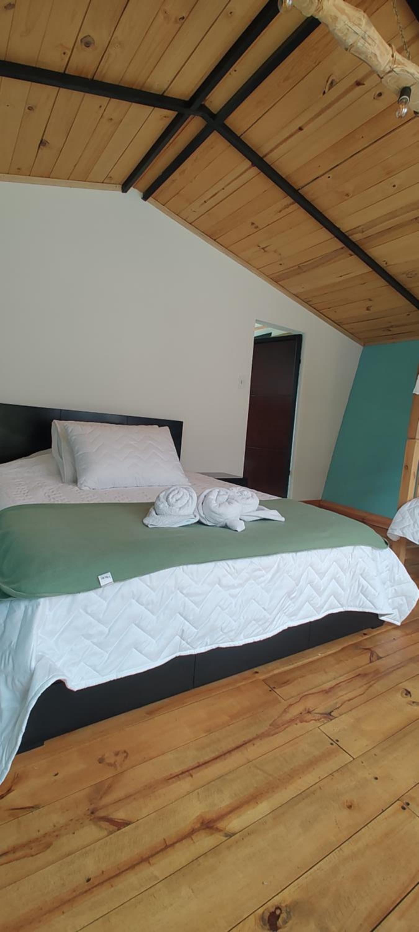 La Tata cabaña y zona de camping