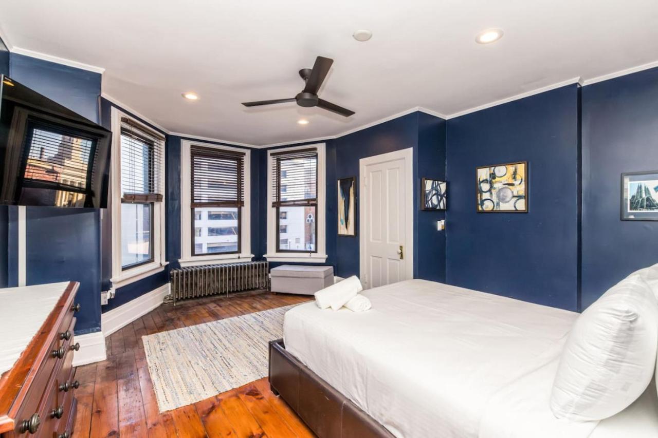 Luxury Brownstone - Walk to ALL - Washington Park view 3