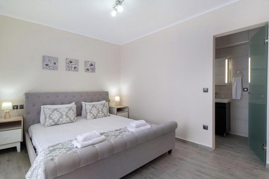 Jasmine Apartments