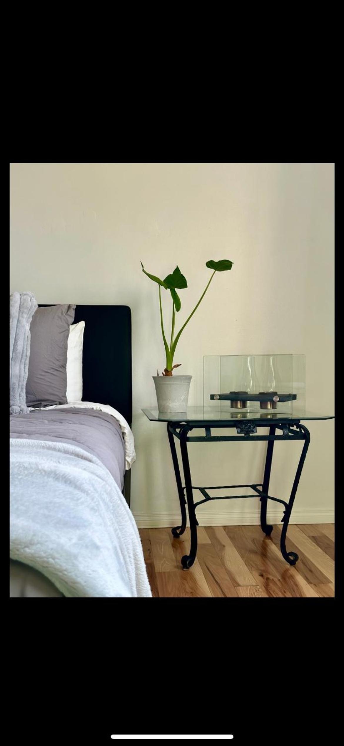 Leduc Vacations - GI Cozy nestled home - Property Image 5
