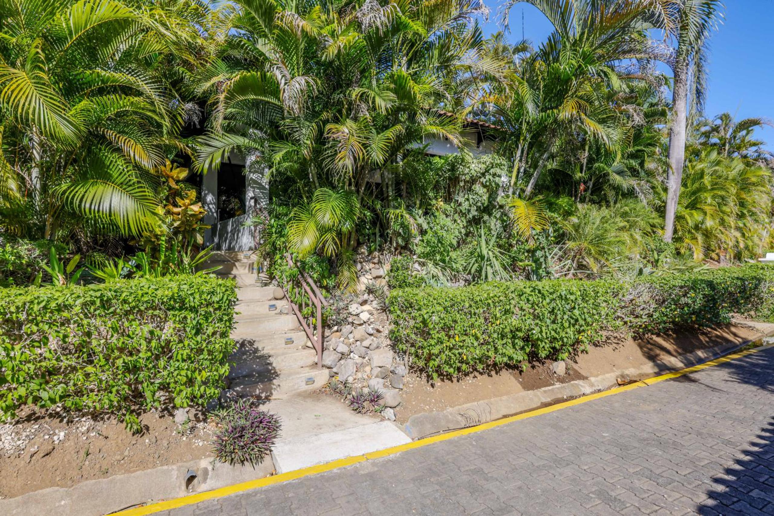 Peaceful Garden Villa