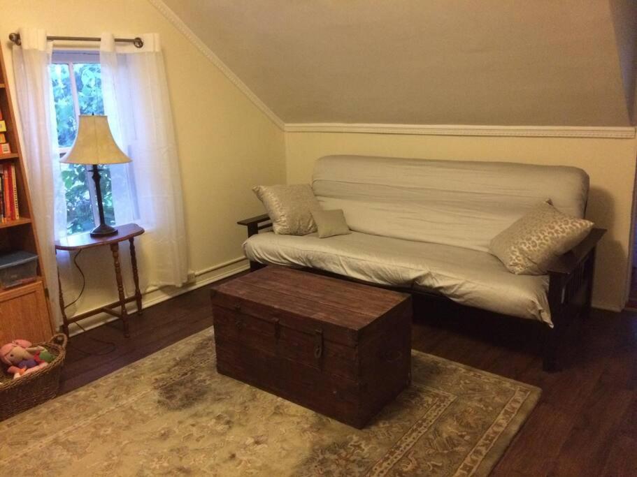 Belleville Vacations - Charming Farmhouse in the City, Near Wine Country - Property Image 3