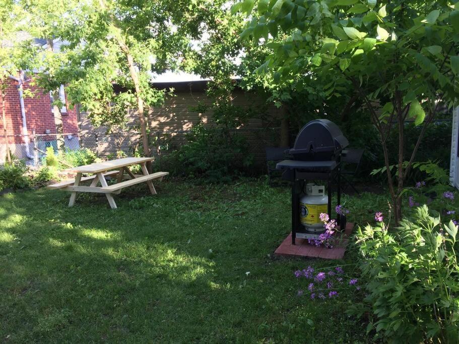 Belleville Vacations - Charming Farmhouse in the City, Near Wine Country - Property Image 21