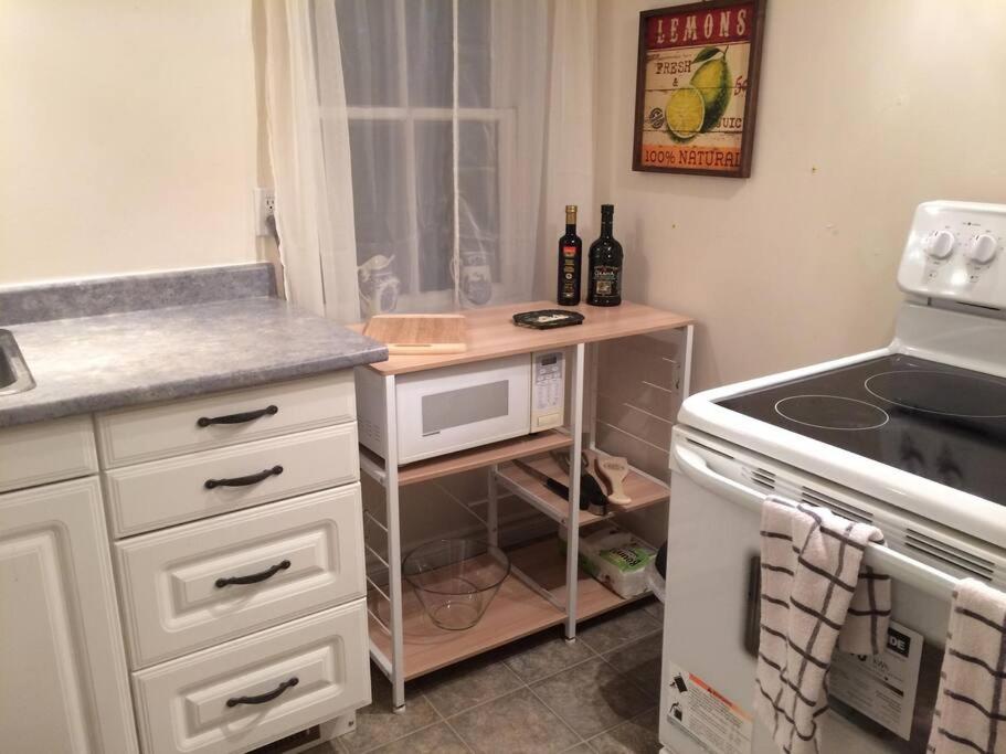 Belleville Vacations - Charming Farmhouse in the City, Near Wine Country - Property Image 17