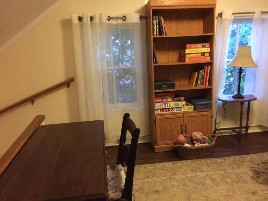 Belleville Vacations - Charming Farmhouse in the City, Near Wine Country - Property Image 9