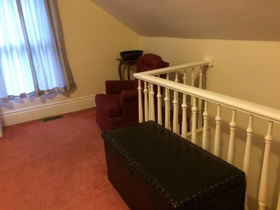 Belleville Vacations - Charming Farmhouse in the City, Near Wine Country - Property Image 4