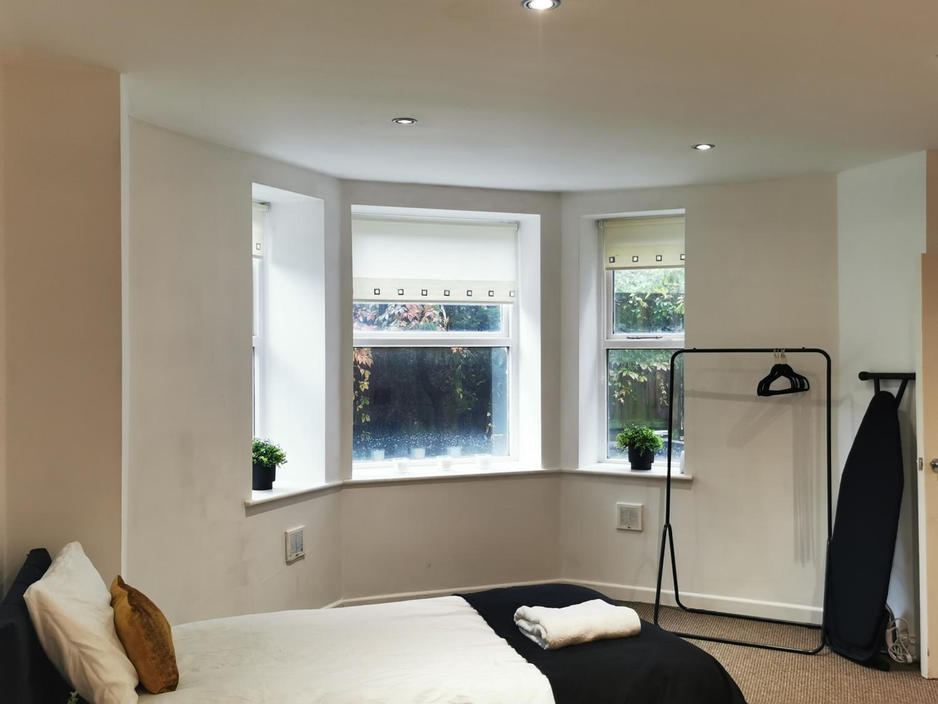 Private garden maisonette near city centre! Walking distance from Anfield view 4