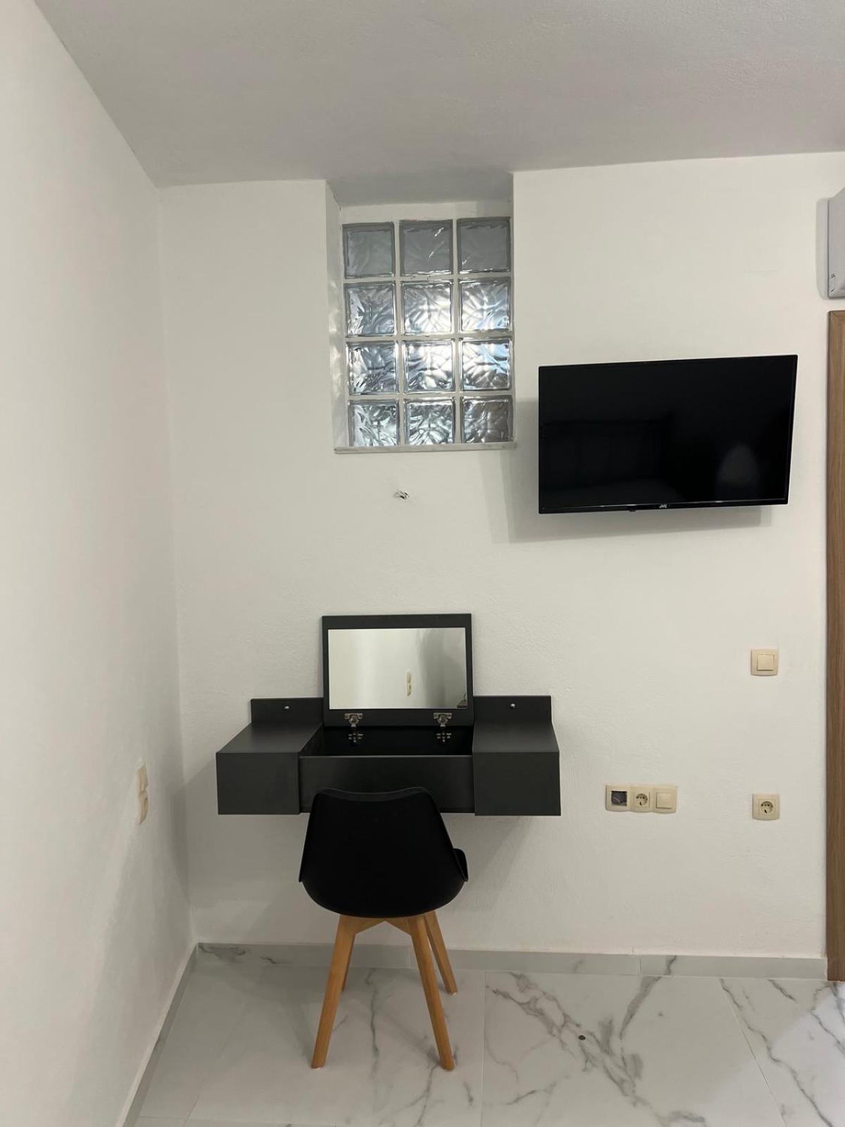 Kourites Apartments