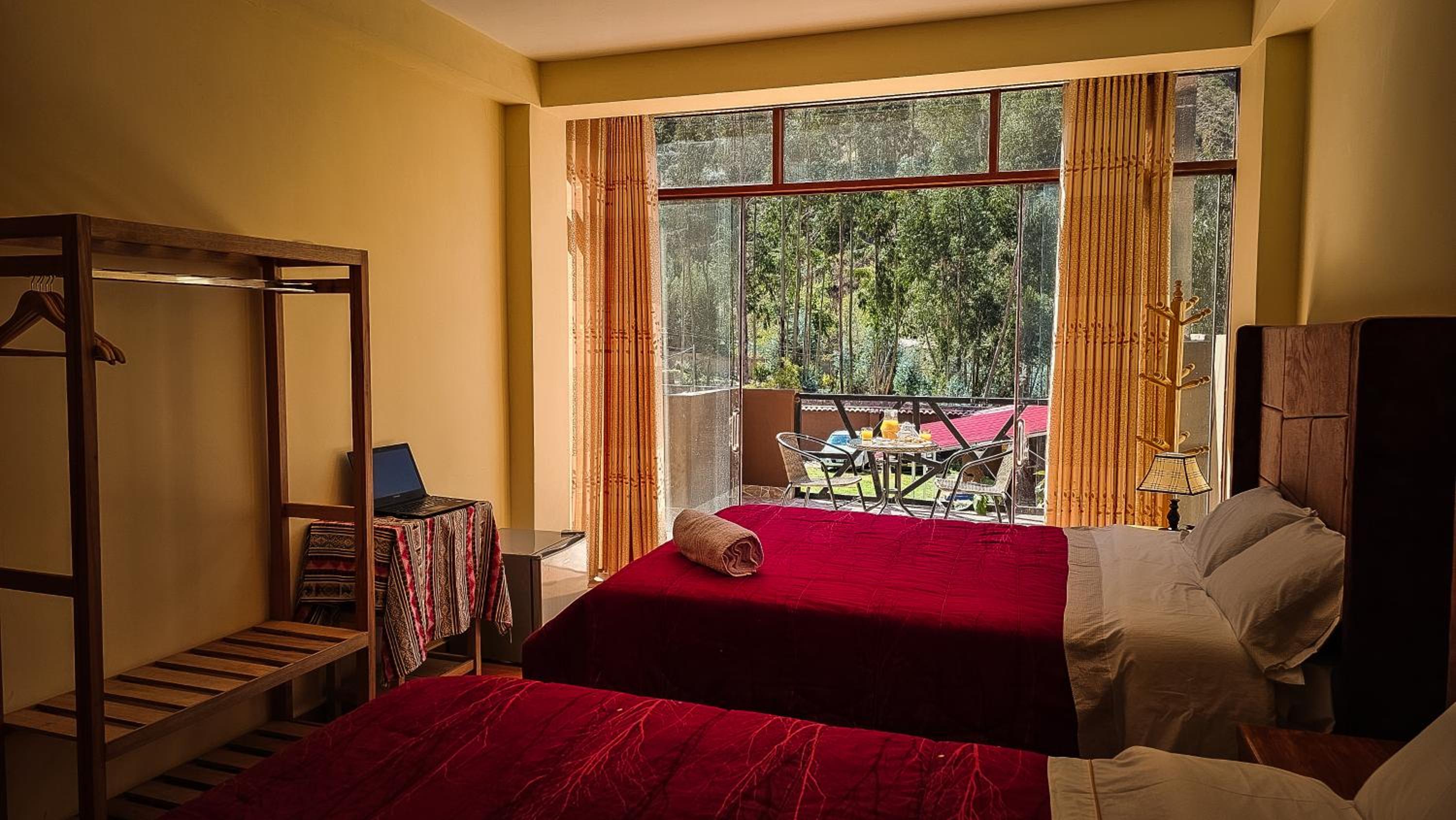 Entre Montañas Hotel & Lodge view 3