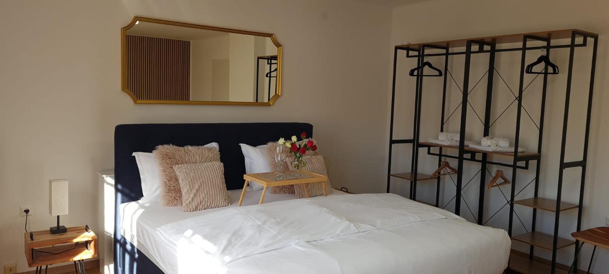 aNNa s Cozy Home with Private Forest, Canopy Terrace & Parking, near Präbichl