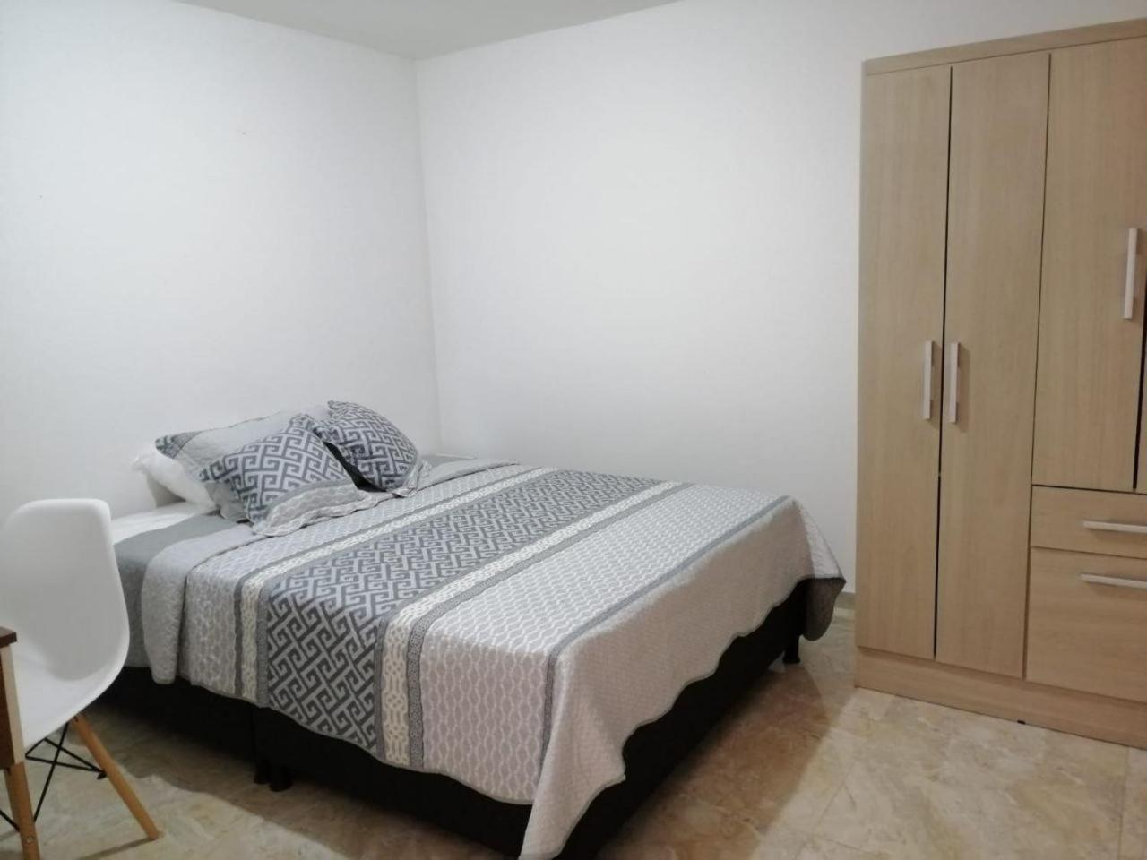 Habitación Privada y Confortable cerca a Centro Mayor y al Centro Histórico