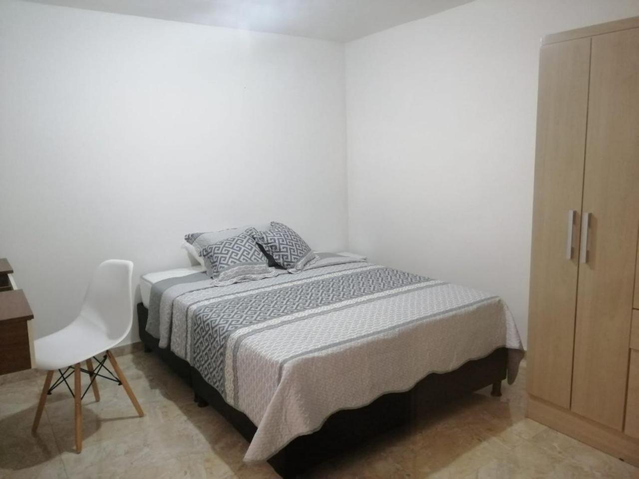Habitación Privada y Confortable cerca a Centro Mayor y al Centro Histórico