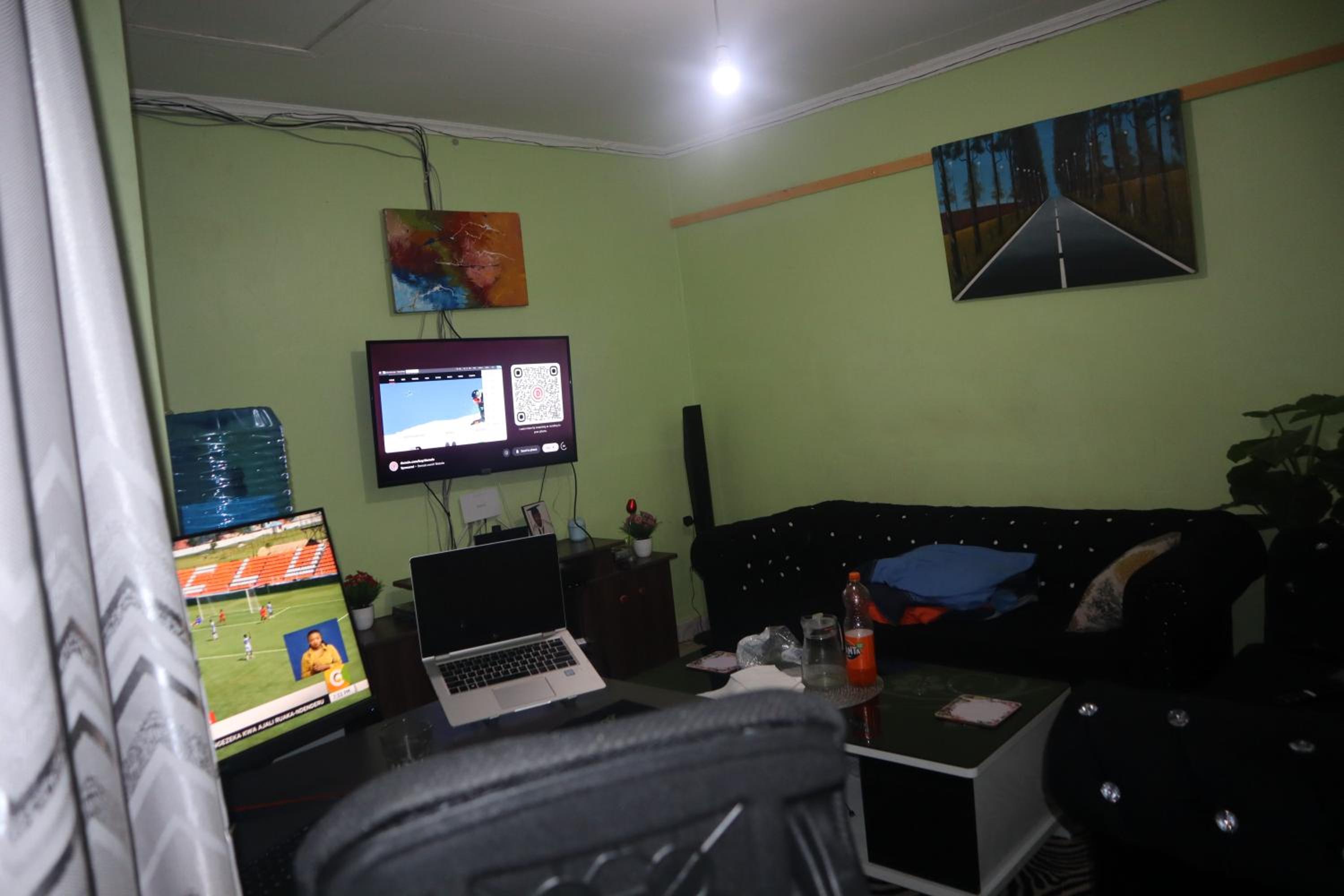 Cozy one bedroom in Egerton view 3