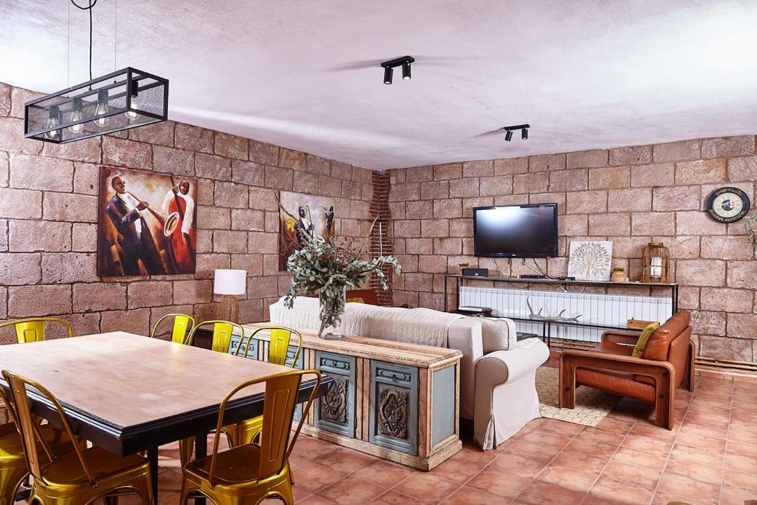 Casa Aurora Burgohondo