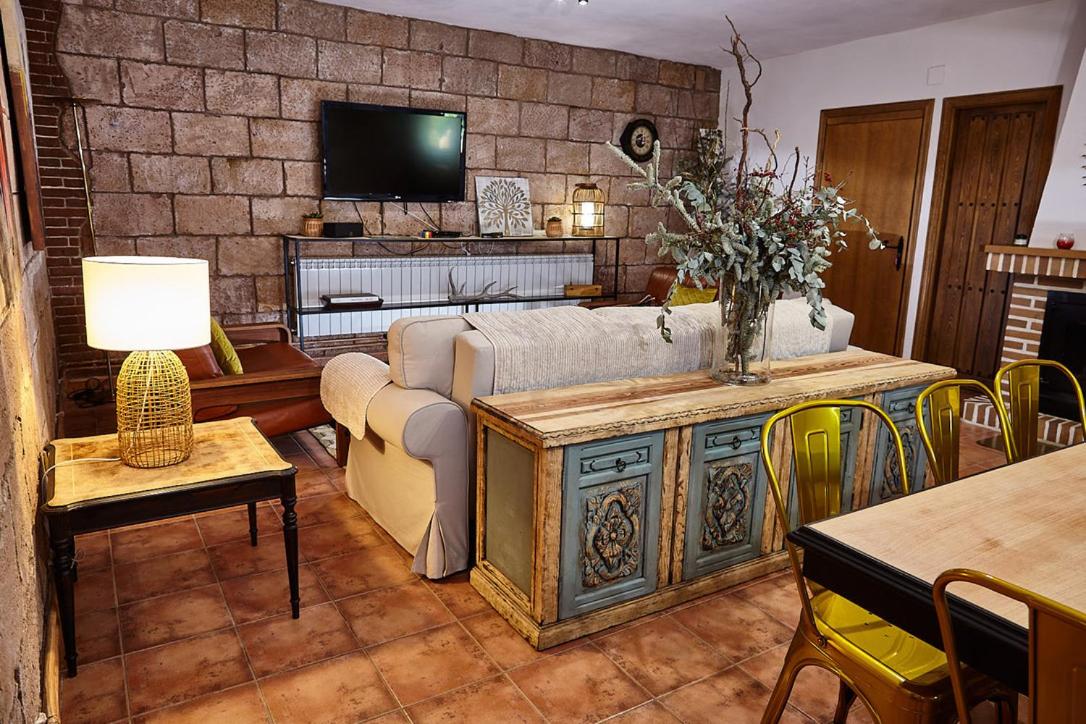 Casa Aurora Burgohondo