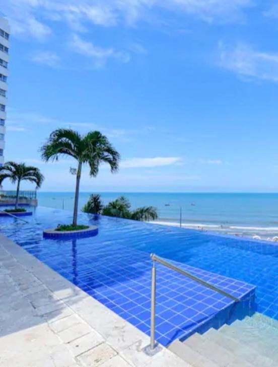 Bocagrande y Marbella frente al mar,piscina