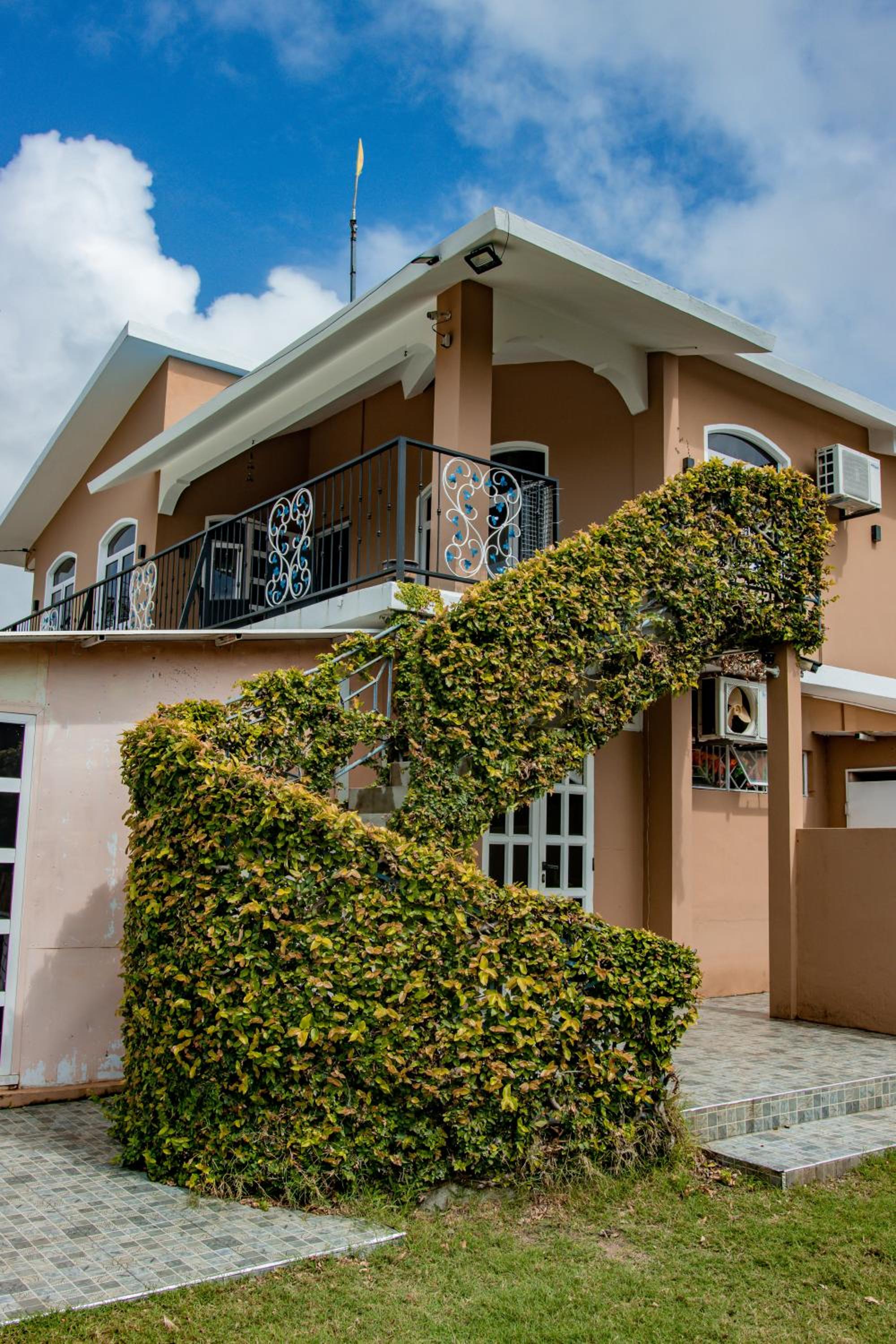 Nilaya Sea View Luxury Penthouse, BBQ, Sunrise, Sunset View & Remote Workspace