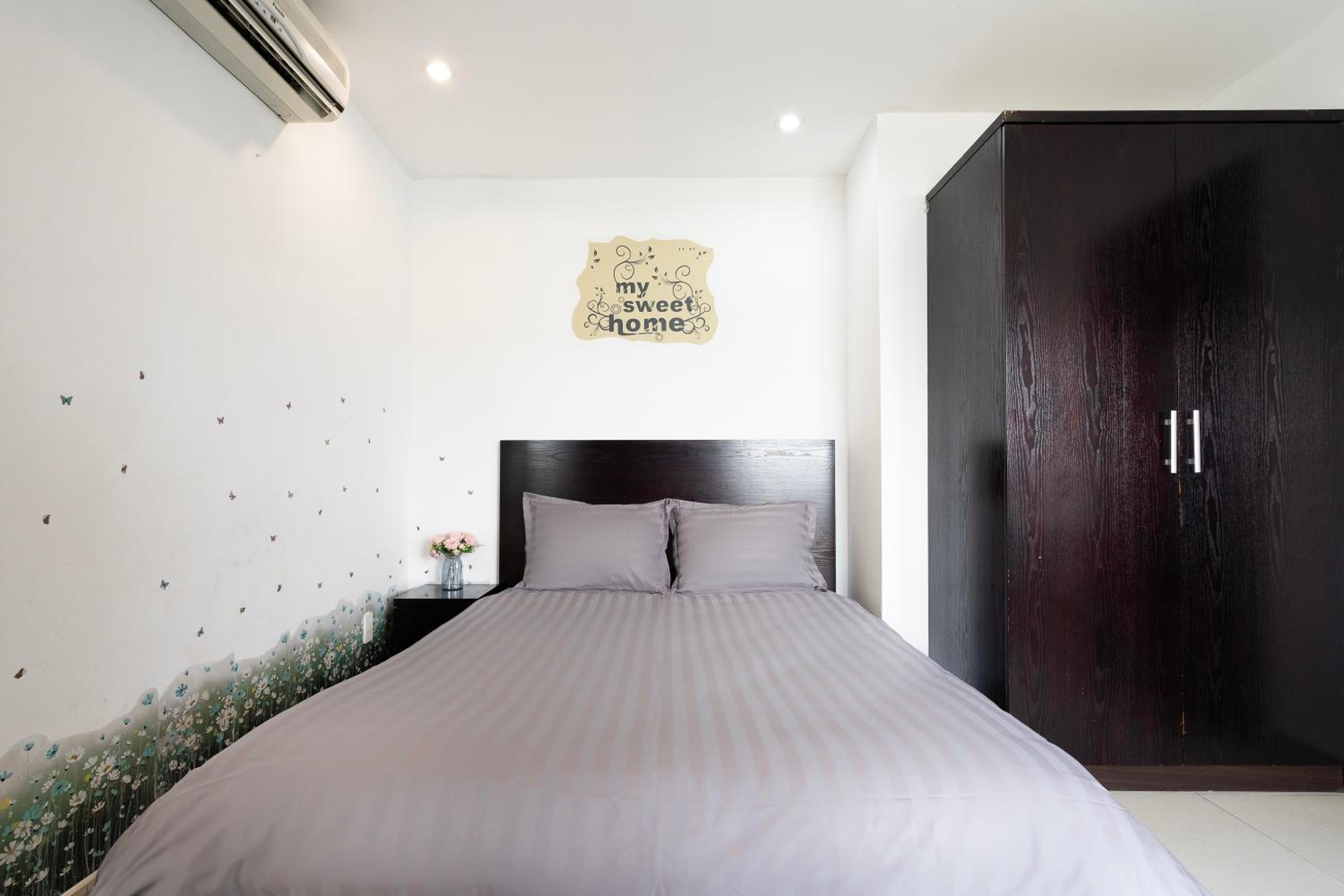 Big two bedrooms Apart at the city center