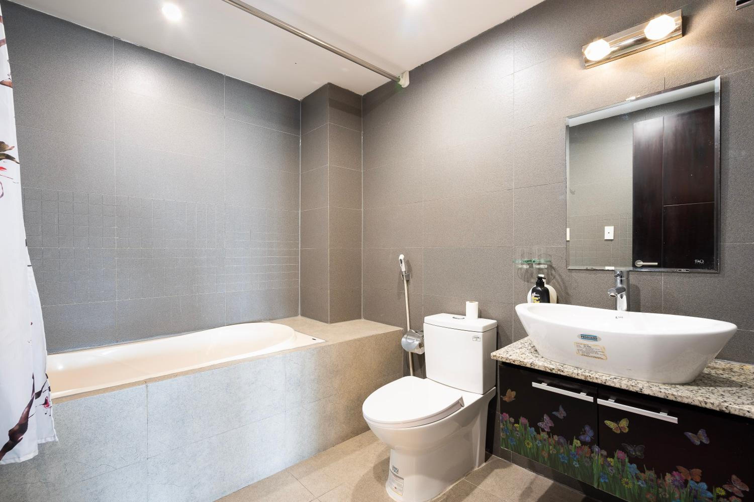 Big two bedrooms Apart at the city center