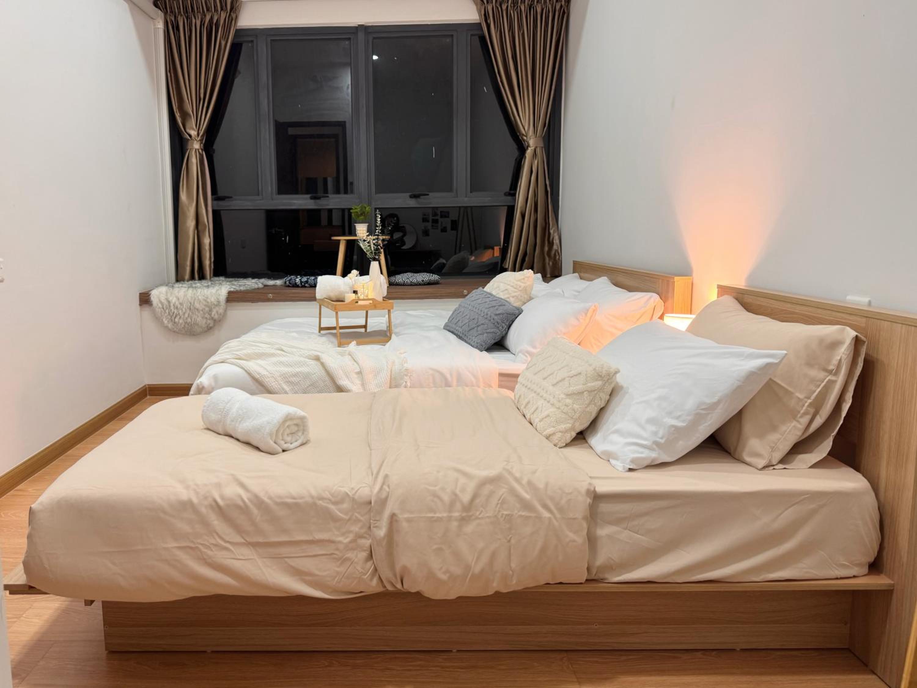 Muji Full Seaview Royal Strand with 2CarParks FOC Netflix Access and Youtube Premium 3Beds 3Bath for 6-12pax by Minshuku