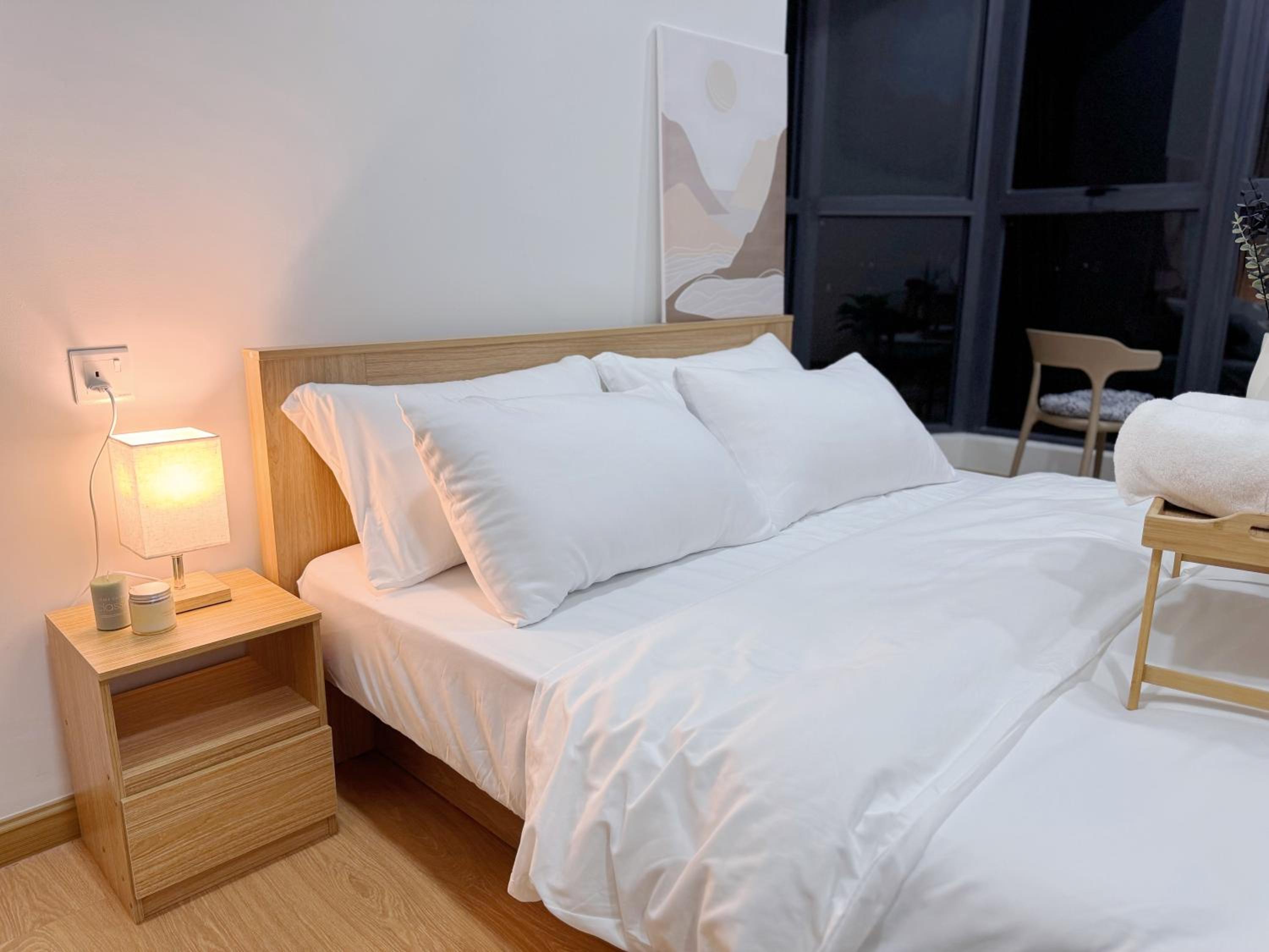 Muji Full Seaview Royal Strand with 2CarParks FOC Netflix Access and Youtube Premium 3Beds 3Bath for 6-12pax by Minshuku