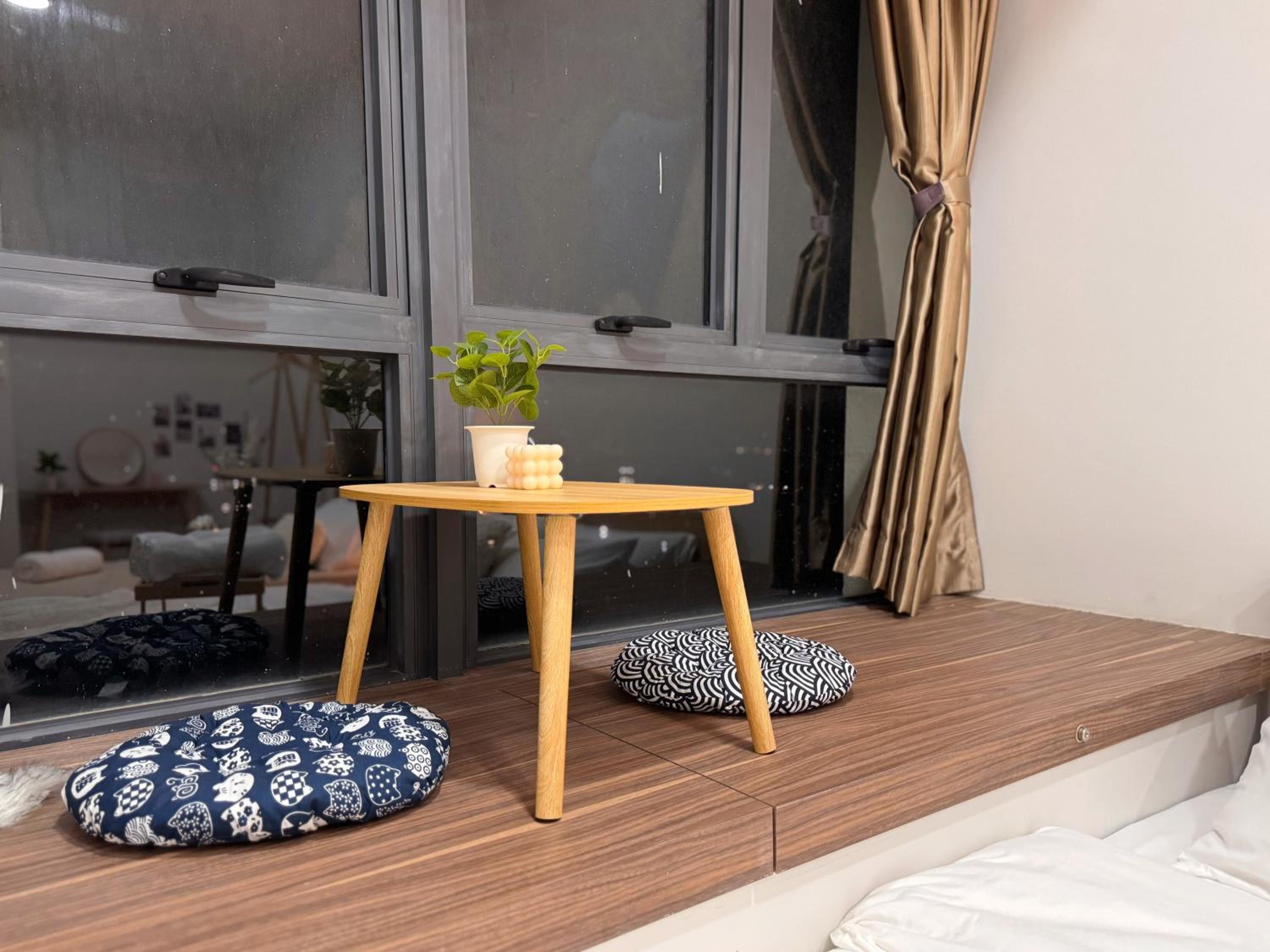 Muji Full Seaview Royal Strand with 2CarParks FOC Netflix Access and Youtube Premium 3Beds 3Bath for 6-12pax by Minshuku