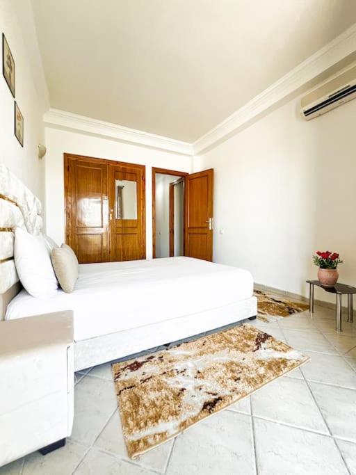 Appartement familial Au centre de Marrakech view 3