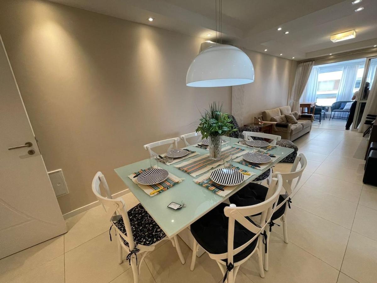 cód 56 - Apartamento á 300M do mar