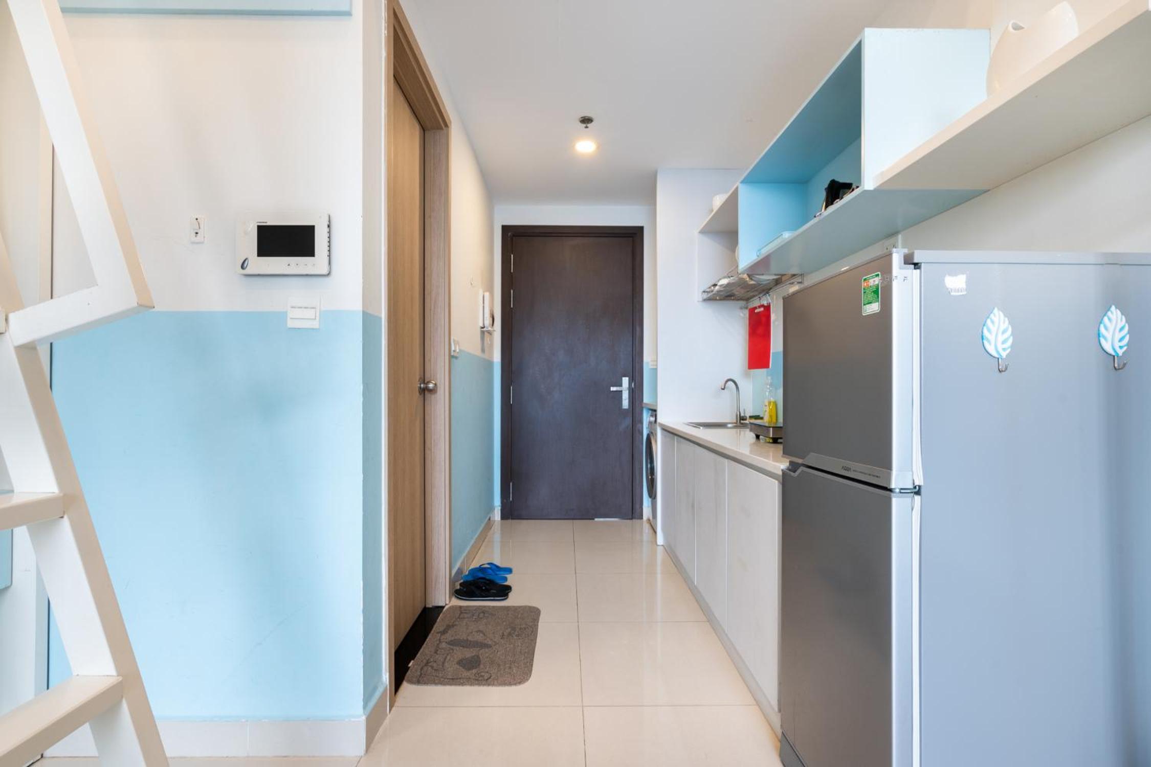 2 beds studio at Rivergate Residences