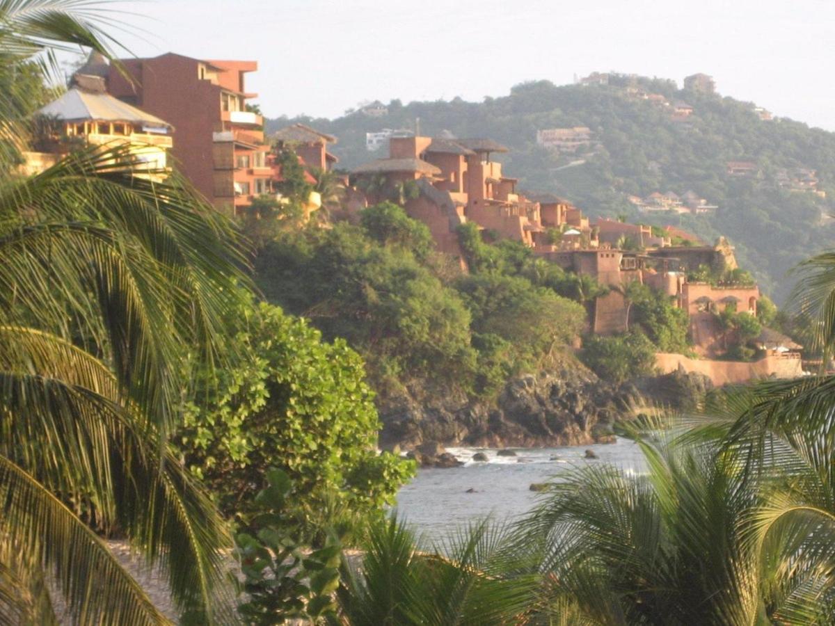 Casa Madera Zihuatanejo view 5