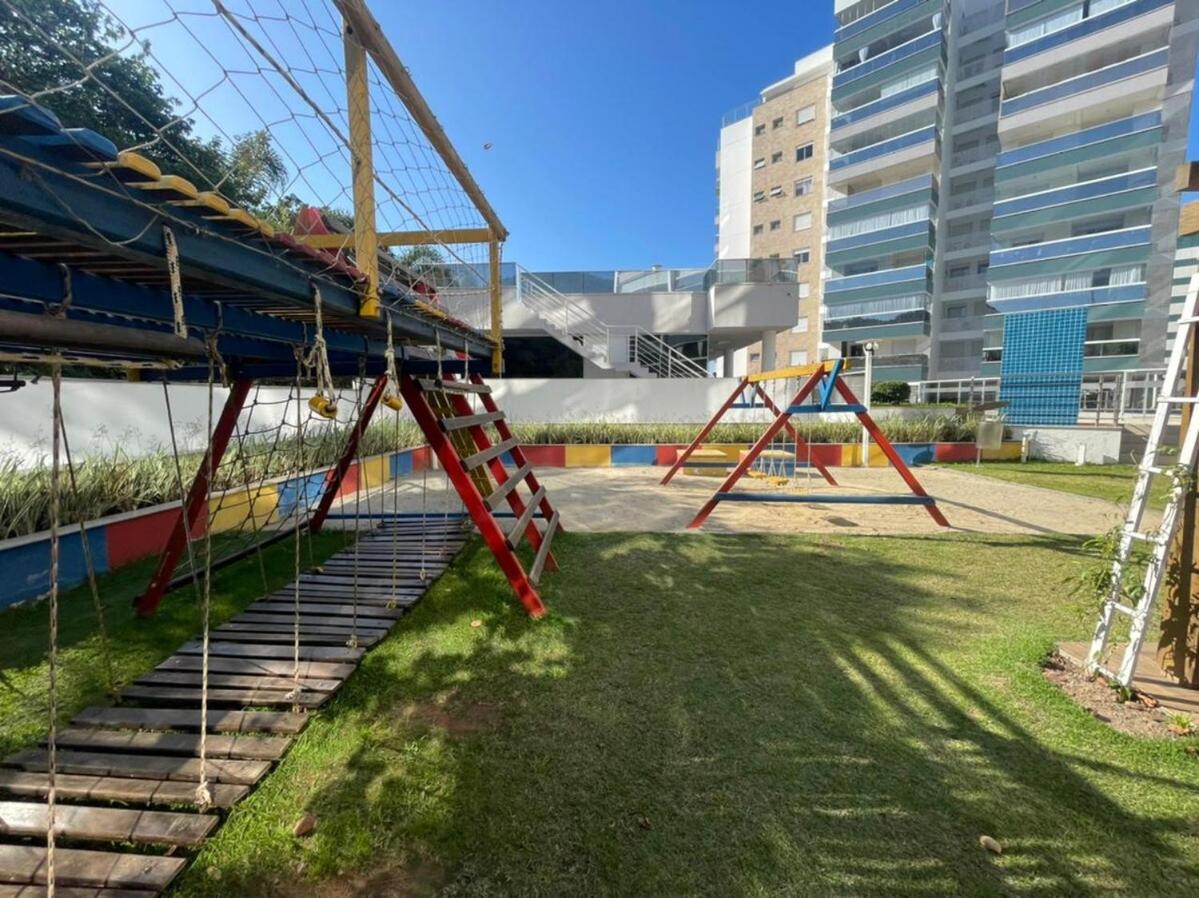 cód 56 - Apartamento á 300M do mar