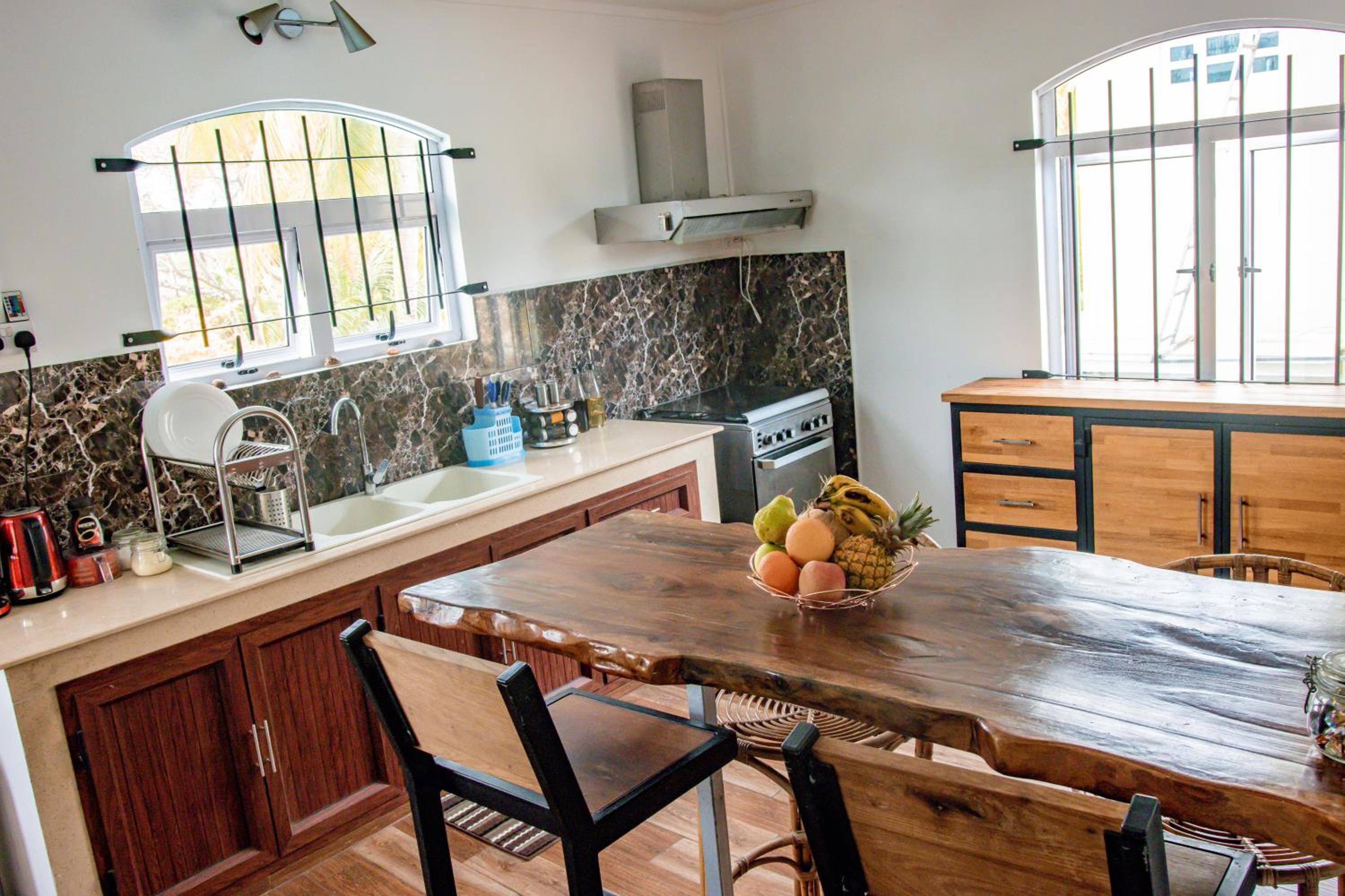 Nilaya Sea View Luxury Penthouse, BBQ, Sunrise, Sunset View & Remote Workspace