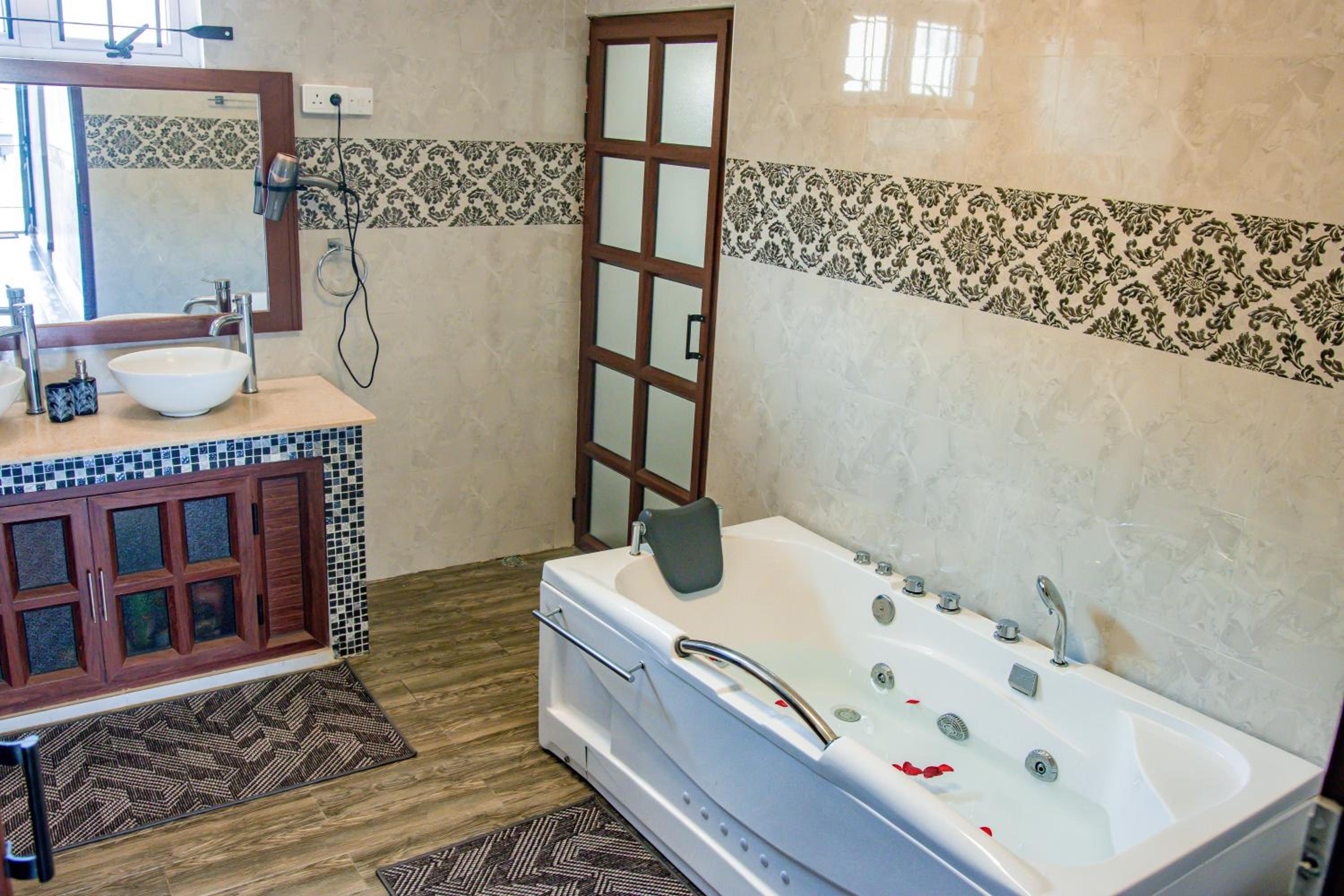 Nilaya Sea View Luxury Penthouse, BBQ, Sunrise, Sunset View & Remote Workspace