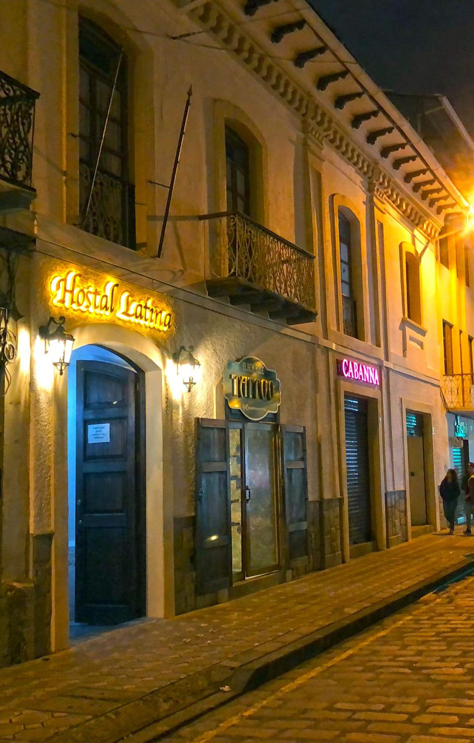 Hostal Latina
