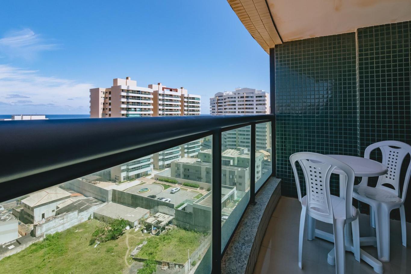 Apto c vista a 350m da Praia de Armacao Salvador