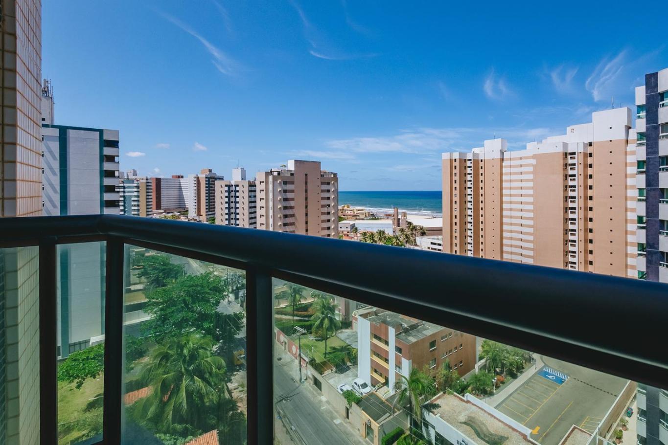 Apto c vista a 350m da Praia de Armacao Salvador