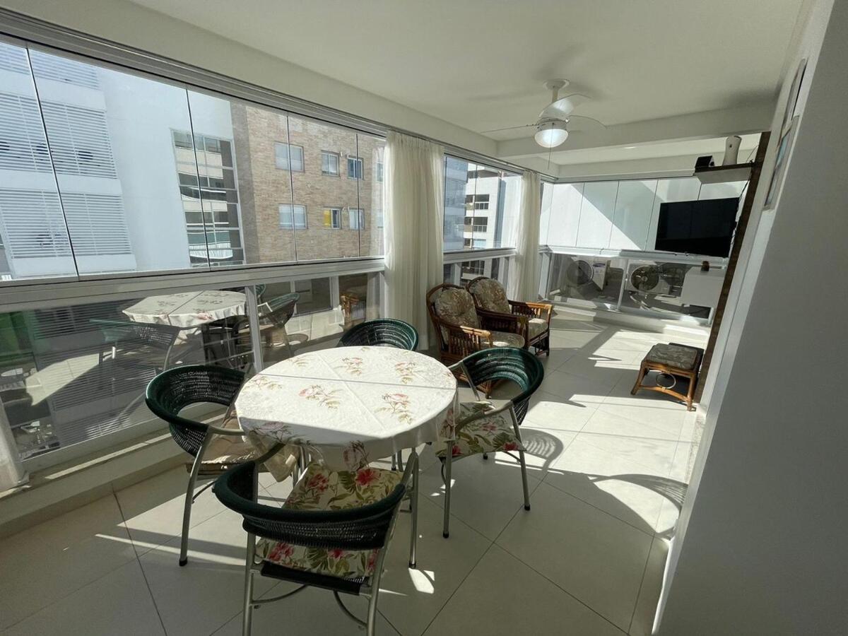 Cód 58 - Apartamento de 2 suítes com piscina.