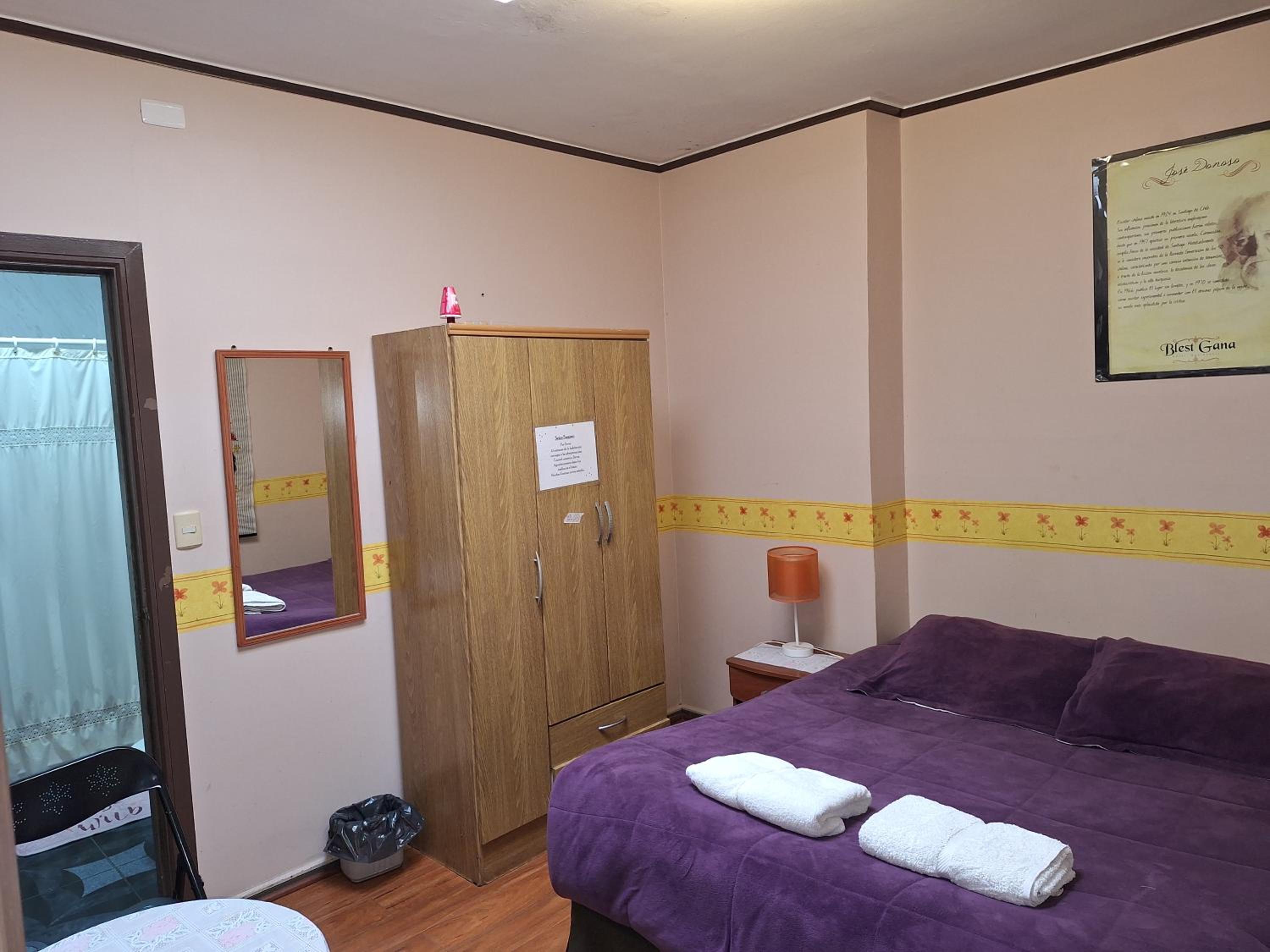 Hostal Residencia Blest Gana