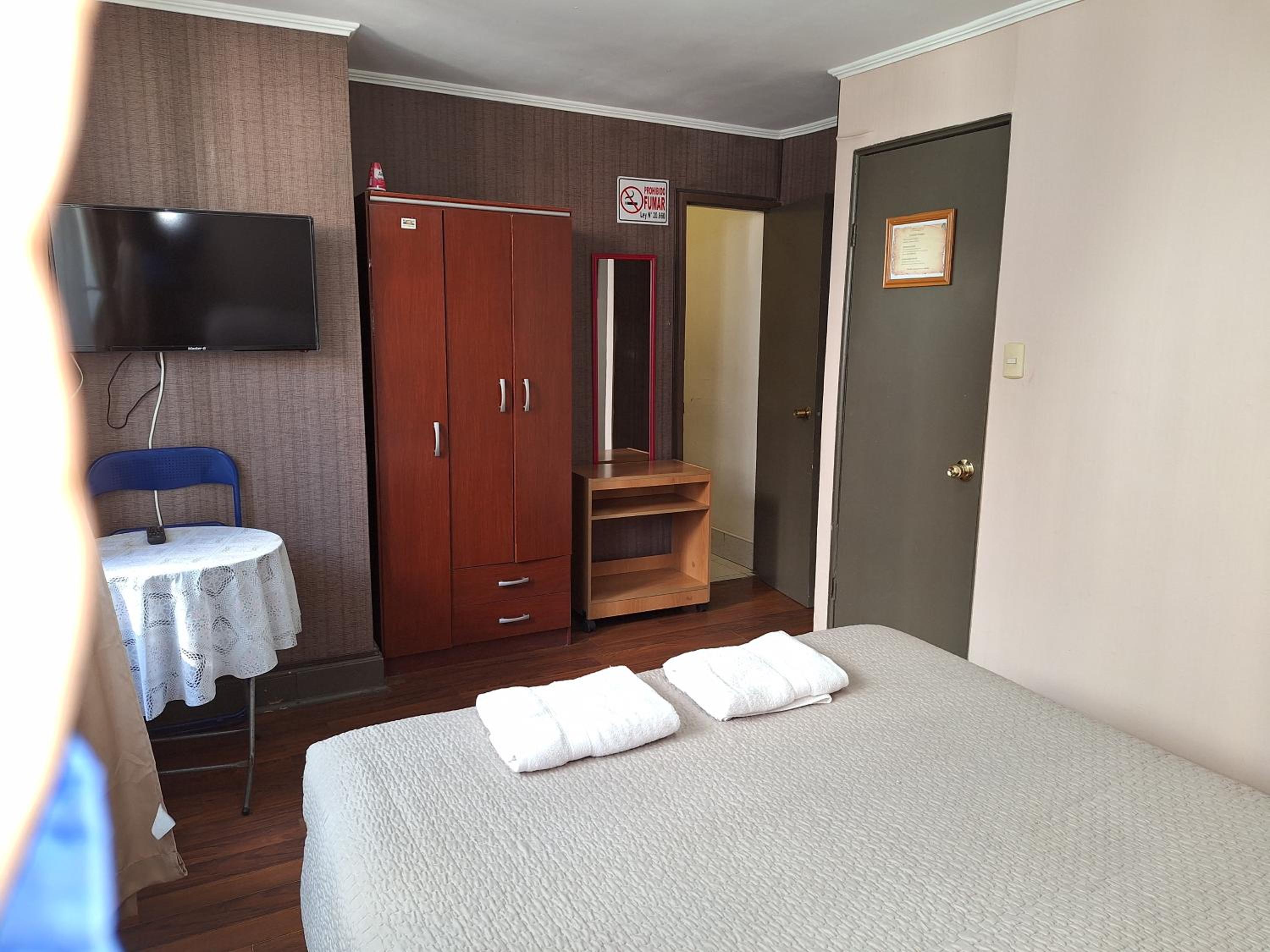 Hostal Residencia Blest Gana