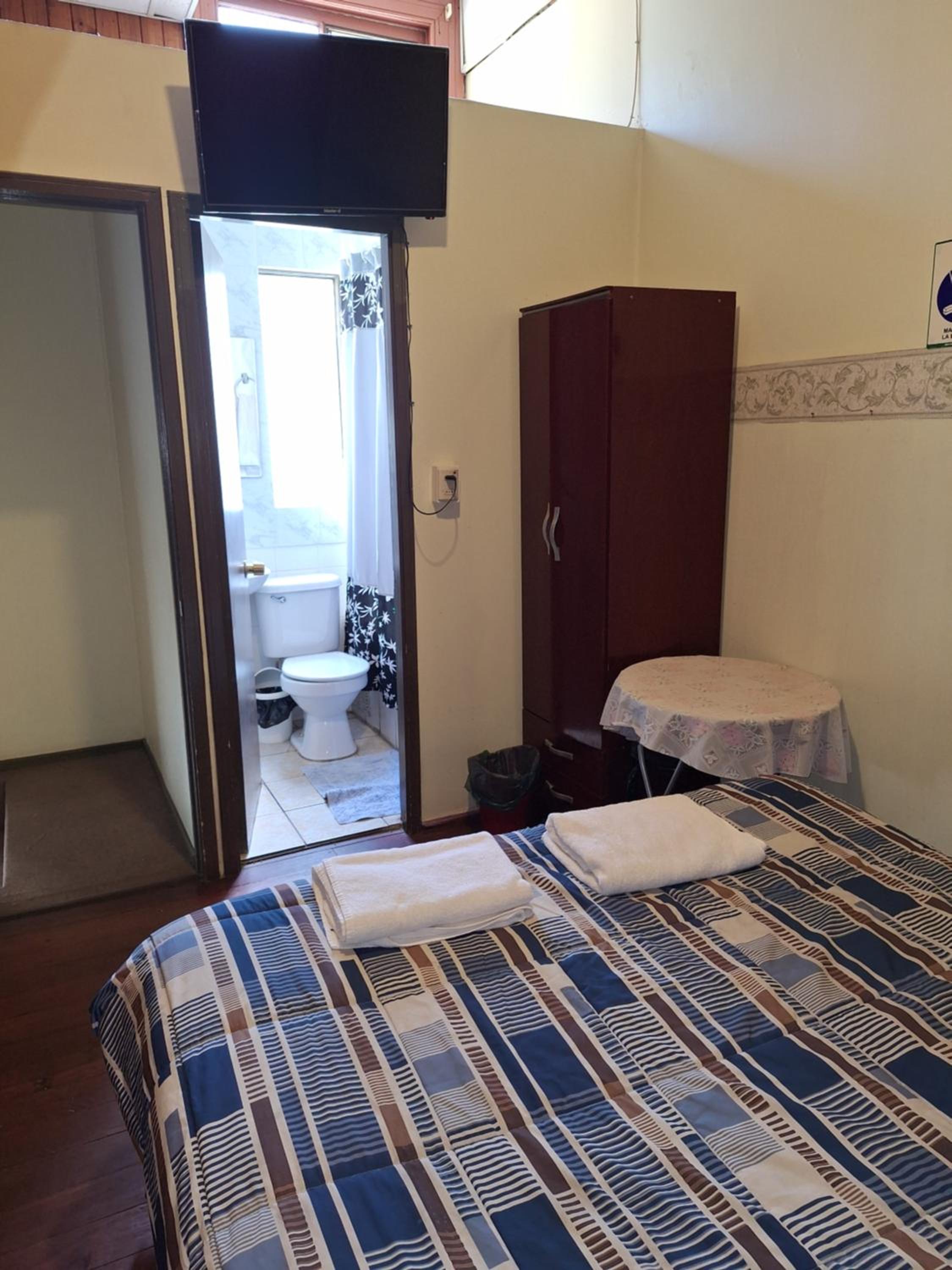 Hostal Residencia Blest Gana