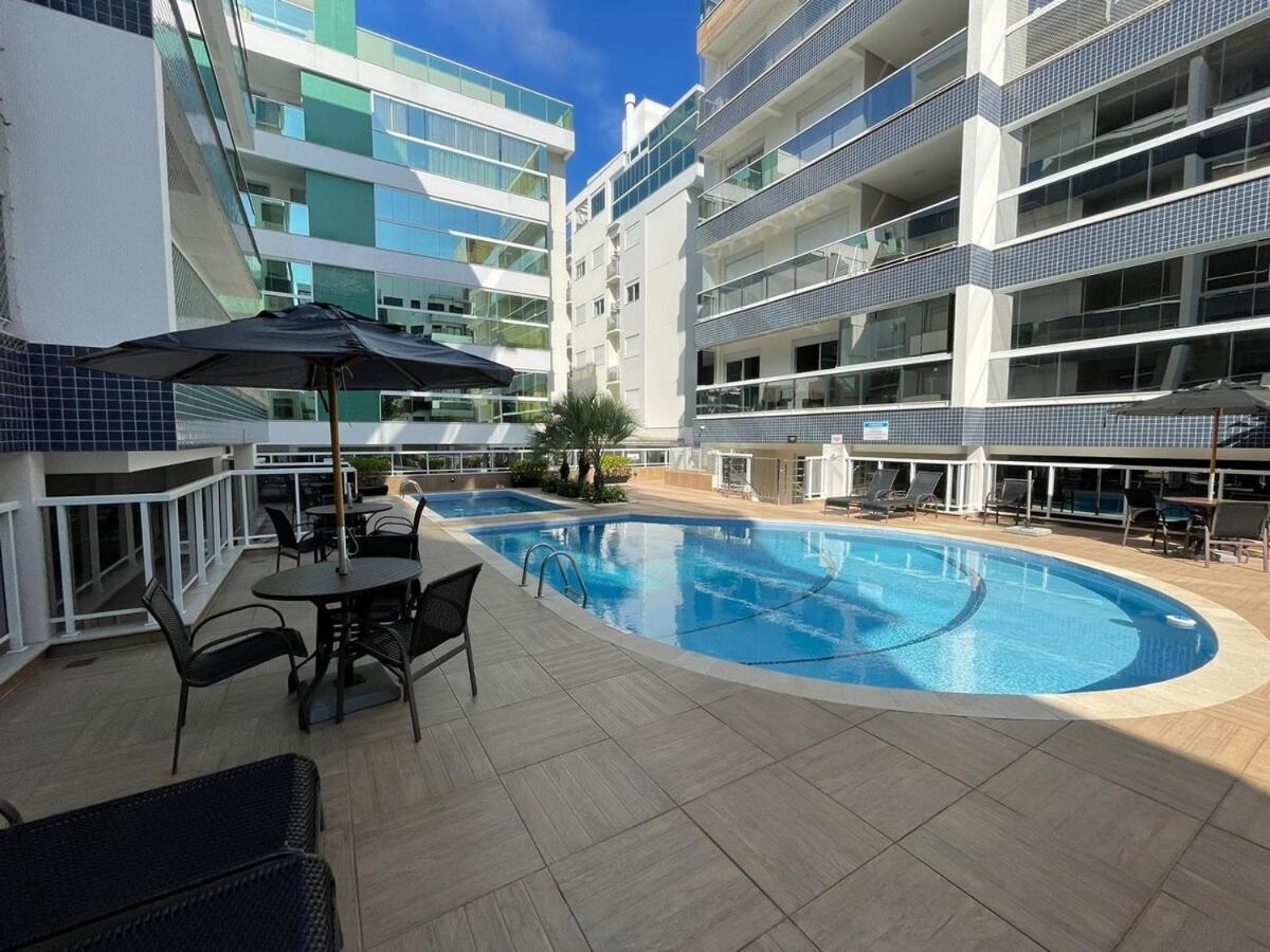 Cód 111 · Amplo apartamento no Residencial Plaza