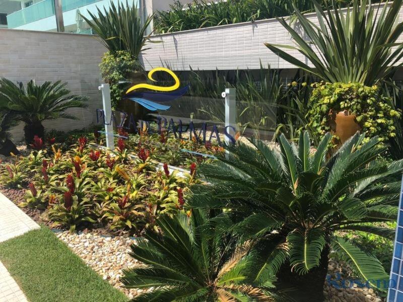 Cód 111 · Amplo apartamento no Residencial Plaza