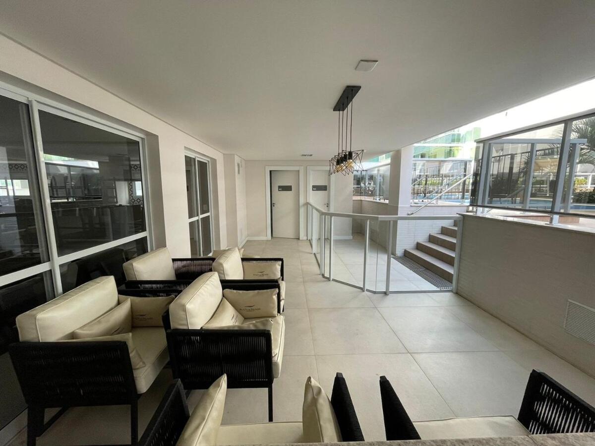 Cód 111 · Amplo apartamento no Residencial Plaza