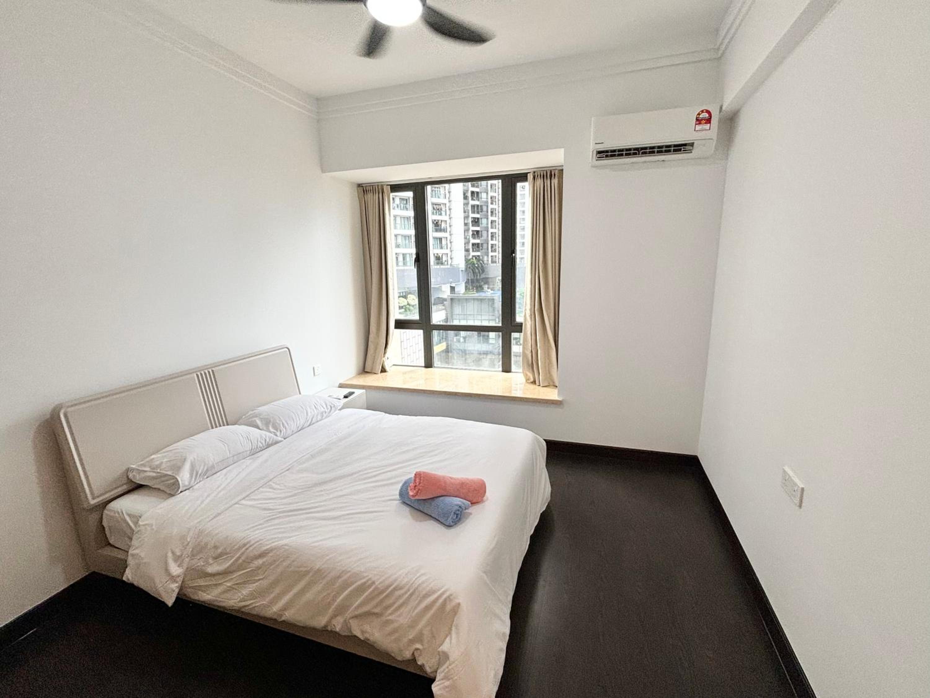 Family-Friendly 2BR near CIQ I Cozy & Lovely I R&F