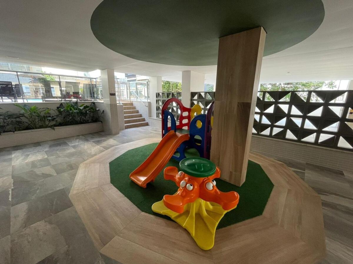 Cód 111 · Amplo apartamento no Residencial Plaza