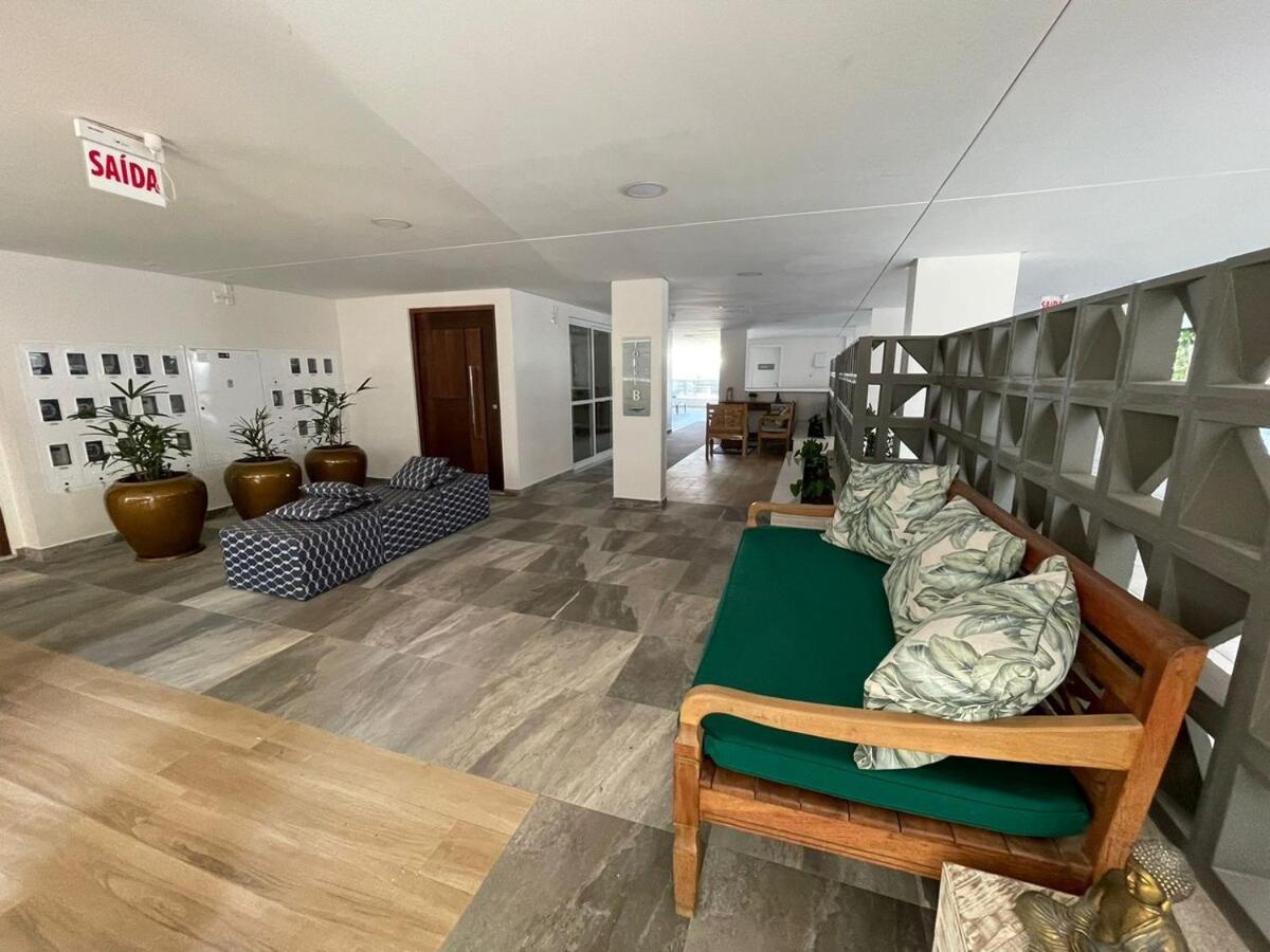 Cód 111 · Amplo apartamento no Residencial Plaza